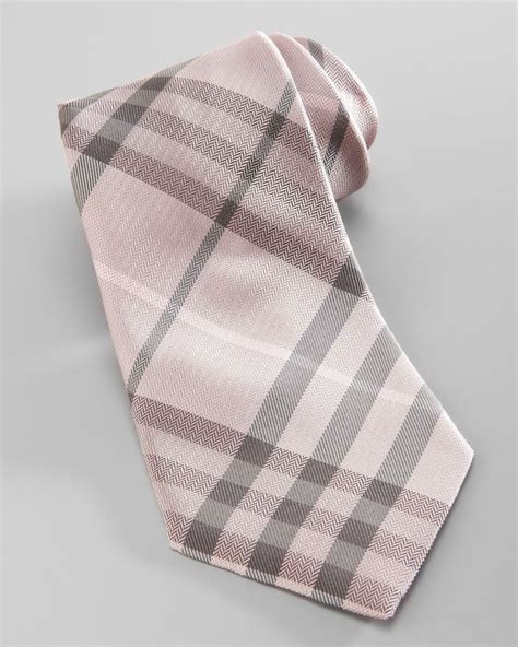 blush burberry tie